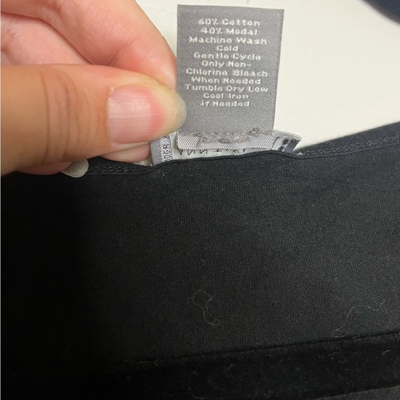 Ann Taylor, Black, Sleeveless, Ruched V-Neck Neck, Tank Top, Women’s Size Medium - Picture 4 of 4